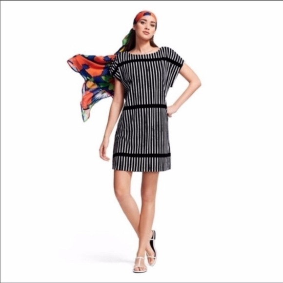 Merimekko for Target black and white  coverup - Picture 1 of 5